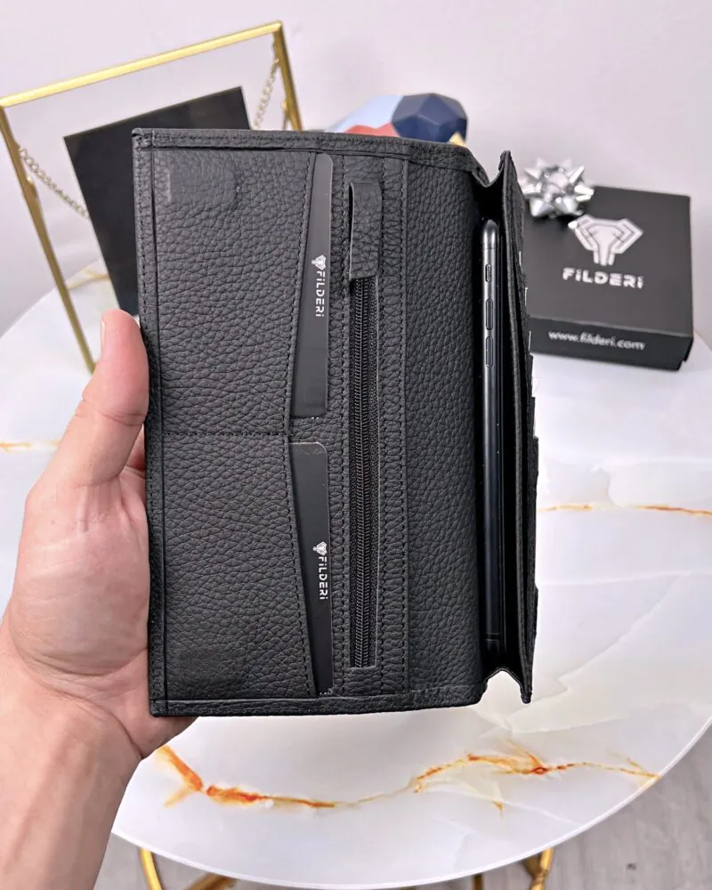 RNI-Films-IMG-D6B80462-D48F-4E25-B0B7-B74D07354DF7-scaled-800x1000